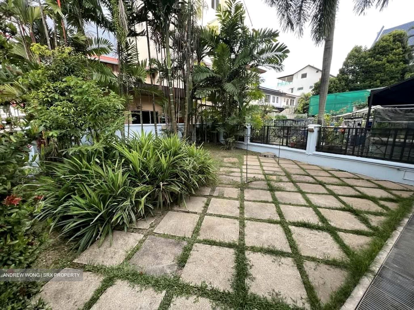 Eng Kong Drive (D21), Terrace #567657211